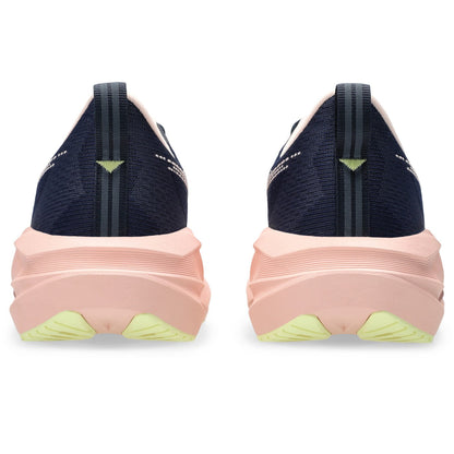 ASICS Novablast 5 Femme Bleu marine-Rose / Midnight-Breeze — vue arrière (1012B765-400)